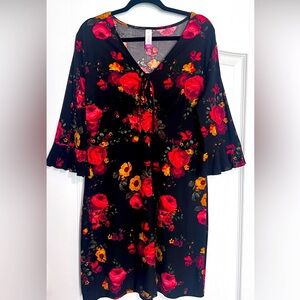 No Boundaries Woman/Junior Black Floral Dress Xxl